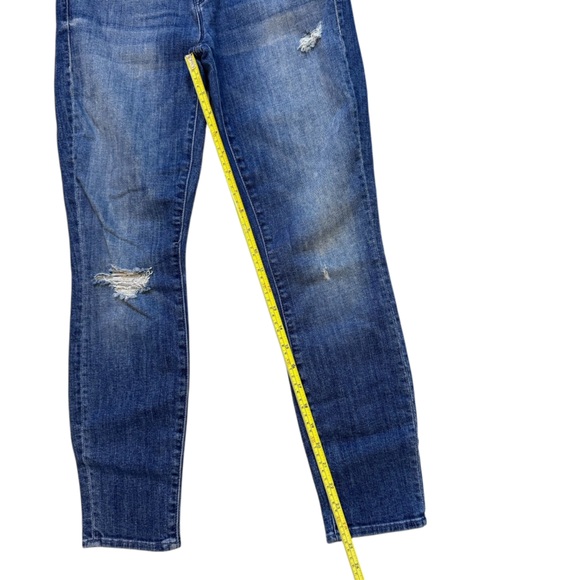 MOTHER The Looker Crop Blue Distressed Skinny Jeans Size 26 - Picture 7 of 14